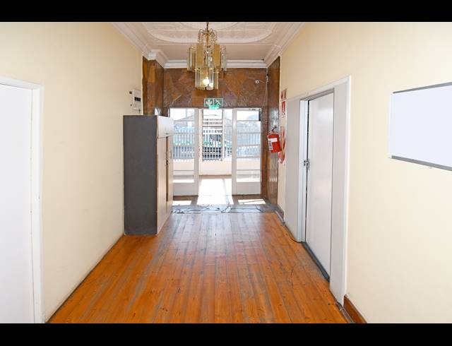 5 BEDROOM HOUSE FOR SALE IN BRIXTON